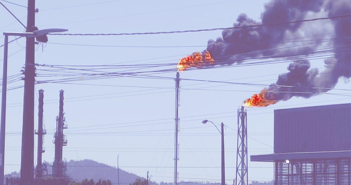 Alerta por emanación de humo en refinería de ENAP en Hualpén