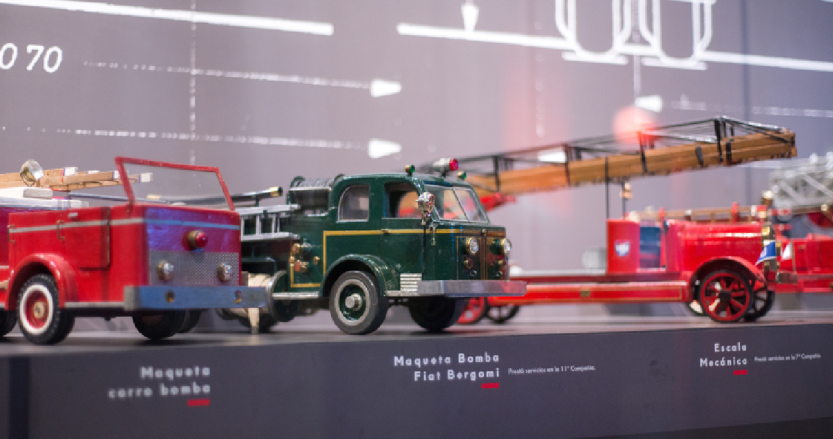 El Cuerpo de Bomberos de Santiago invita a celebrar sus 160 años en el museo MuBo