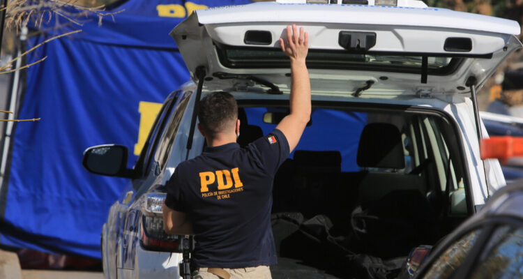 Asesinan a balazos a hombre que atendía kiosco en San Joaquín