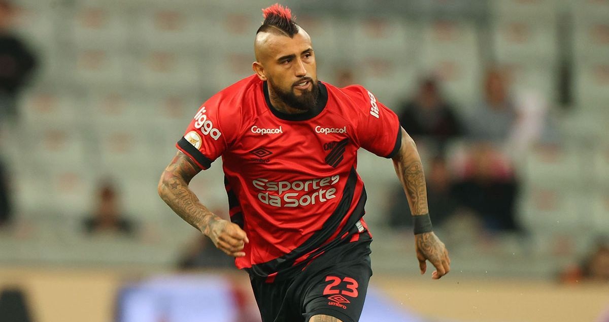 Arturo Vidal no continuará en el Athletico Paranaense.