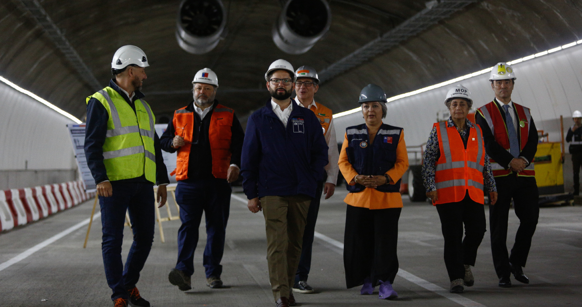 Presidente Boric da el vamos a construcción de autopista AVO II: estaría lista en 2028
