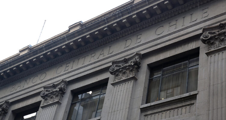 Fachada del Banco Central Chileno