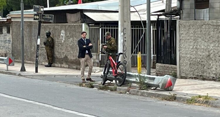 Carabinero balea a asaltantes que intentaron robarle su bicicleta en La Granja