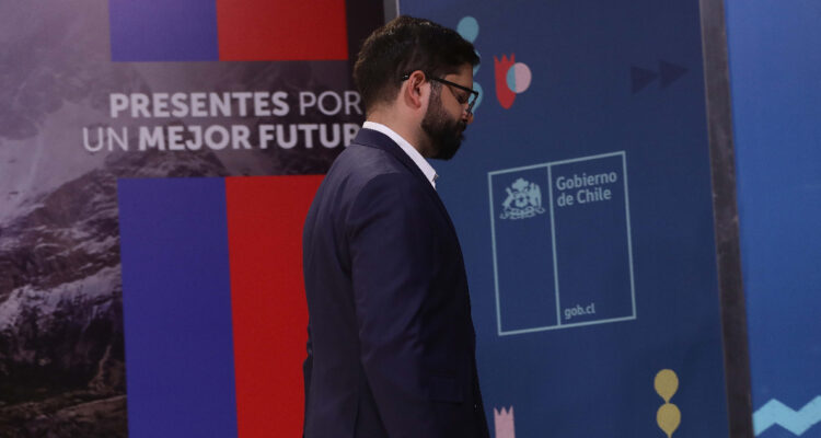 Cambios en La Moneda Boric despide a todo el equipo de prensa a cargo de exjefa de comunicaciones