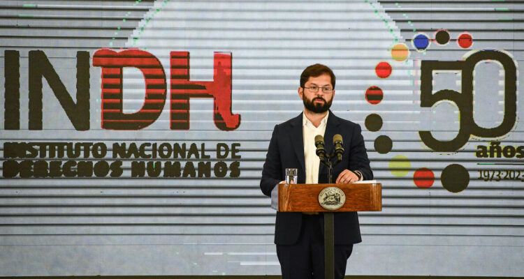 Presidente Boric critica a la oposición por Golpe de Estado: “Algunos lo justificaron abiertamente”