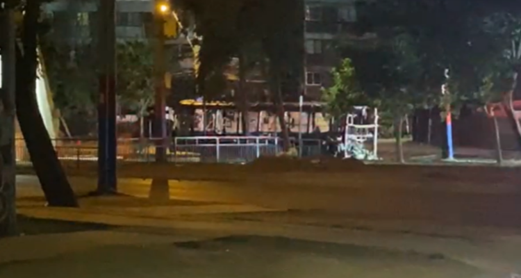 Bus RED terminó quemado en Villa Francia en medio de manifestaciones