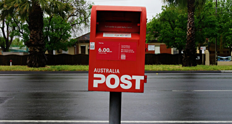 Australia comienza a decirle adiós a las cartas: avisó que el correo dejará de hacer repartos diarios