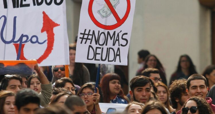 Universidades estatales esperan que mecanismo que reemplace al CAE resulte “razonable y justo”