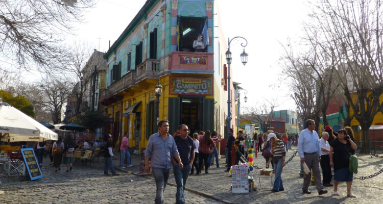 La inflación en Argentina vuelve a escalar y llega a 160,9% interanual