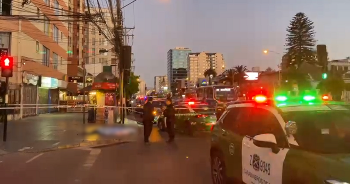 Adolescente muere apuñalado en pleno centro de Viña del Mar: habría intentado robar a personas