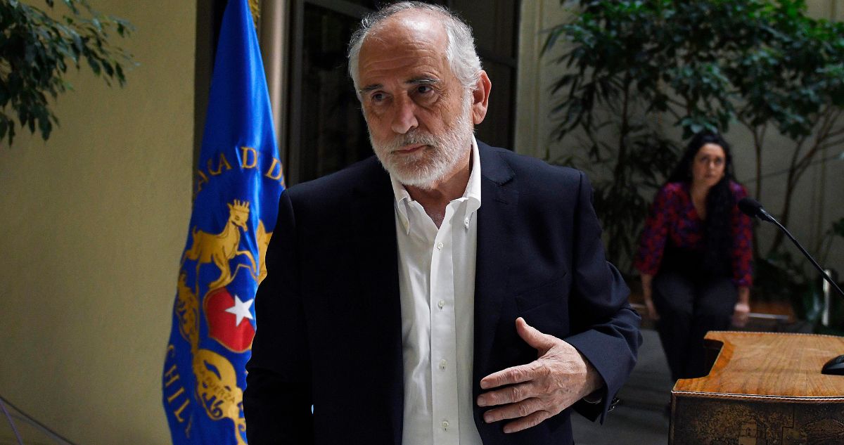 Oposición presenta Acusación Constitucional contra ministro del Minvu Carlos Montes