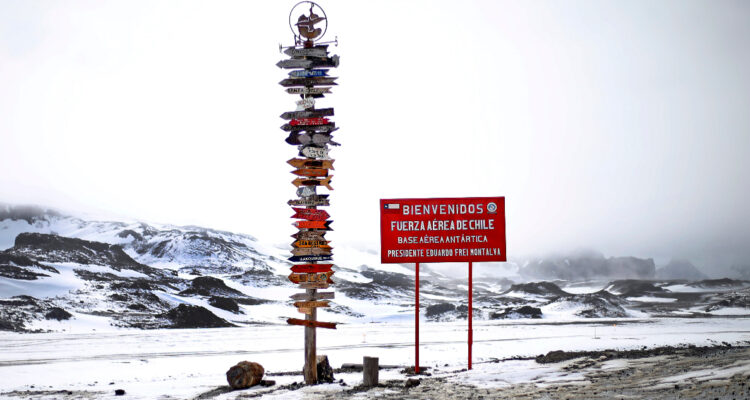 Advierten que actualización de cartografía argentina de la Antártica es una “gran alerta” para Chile