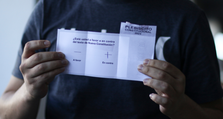 Ni la primera ni la segunda: Chile desecha otra vez una propuesta para nueva Constitución