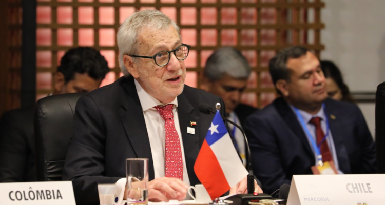 Chile firmó en la cumbre del Mercosur una petición para buscar una solución pacífica al conflicto entre Venezuela y Guyana.