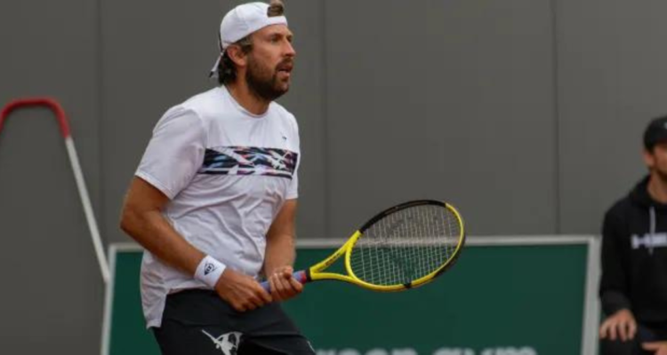 Christoph Negritu rompe inédito récord en el tenis mundial.