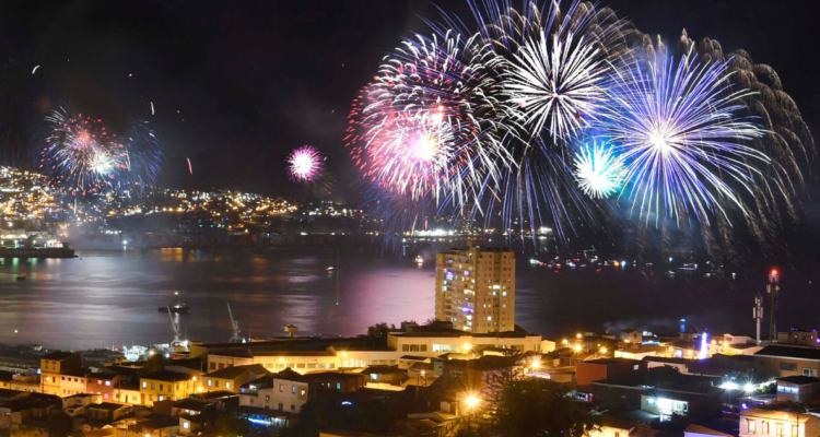 Bochorno por show pirotécnico: CGR busca recuperar $342 millones tras hallar anomalías en Viña del Mar