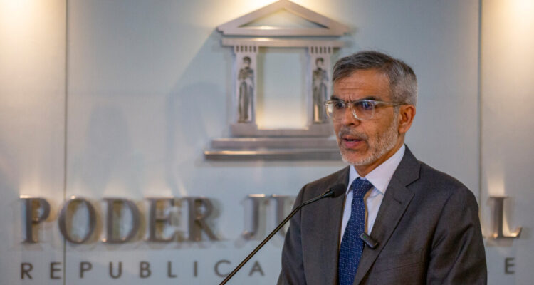 Cordero y alza en salario de ministros del TC a más de $3,5 millones: “No hay capricho”