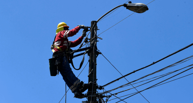 Corte de luz en Lota: este domingo Frontel suspenderá suministro eléctrico por trabajos de mantención