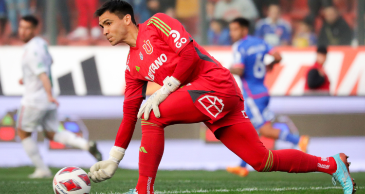 Cristopher Toselli extiende su vínculo con Universidad de Chile.