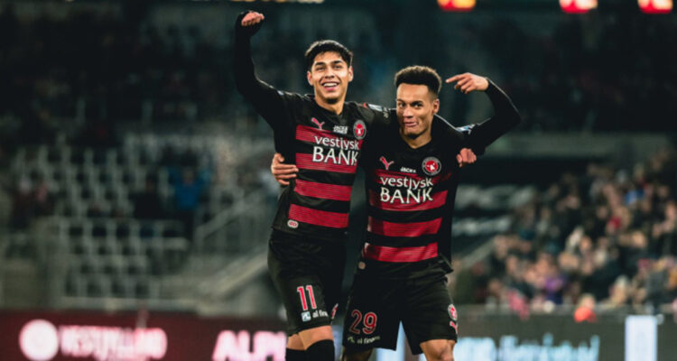 Darío OSorio gol del mes diciembre Dinamarca