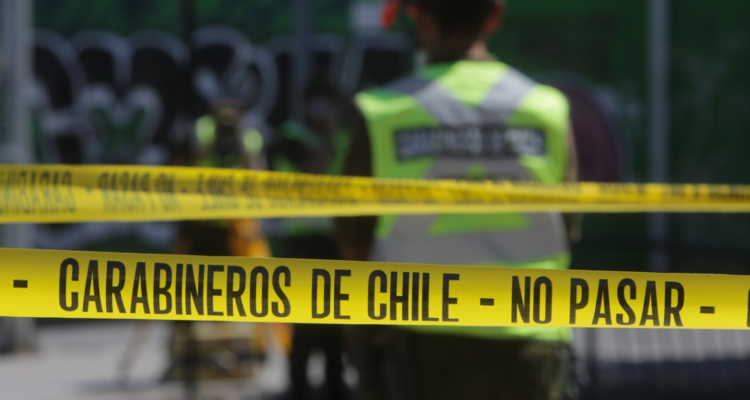 Carabineros en procedimiento policial.