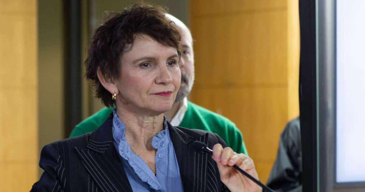 Demócratas exige renuncia de ministra Tohá por insultos a concejala de Renca