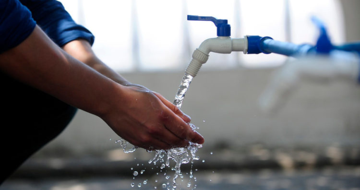 Por altos índices de hierro: habitantes sector Huicha llevan más de un año sin consumir agua potable