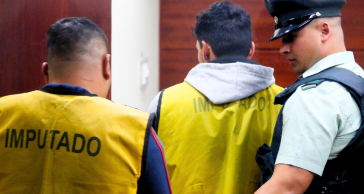 Dejan en libertad asistida a dos menores de edad que asaltaron un local comercial en Temuco