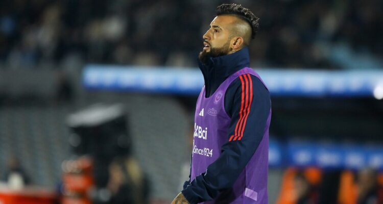 Arturo Vidal estaría cada vez más lejos de llegar a Boca Juniors.