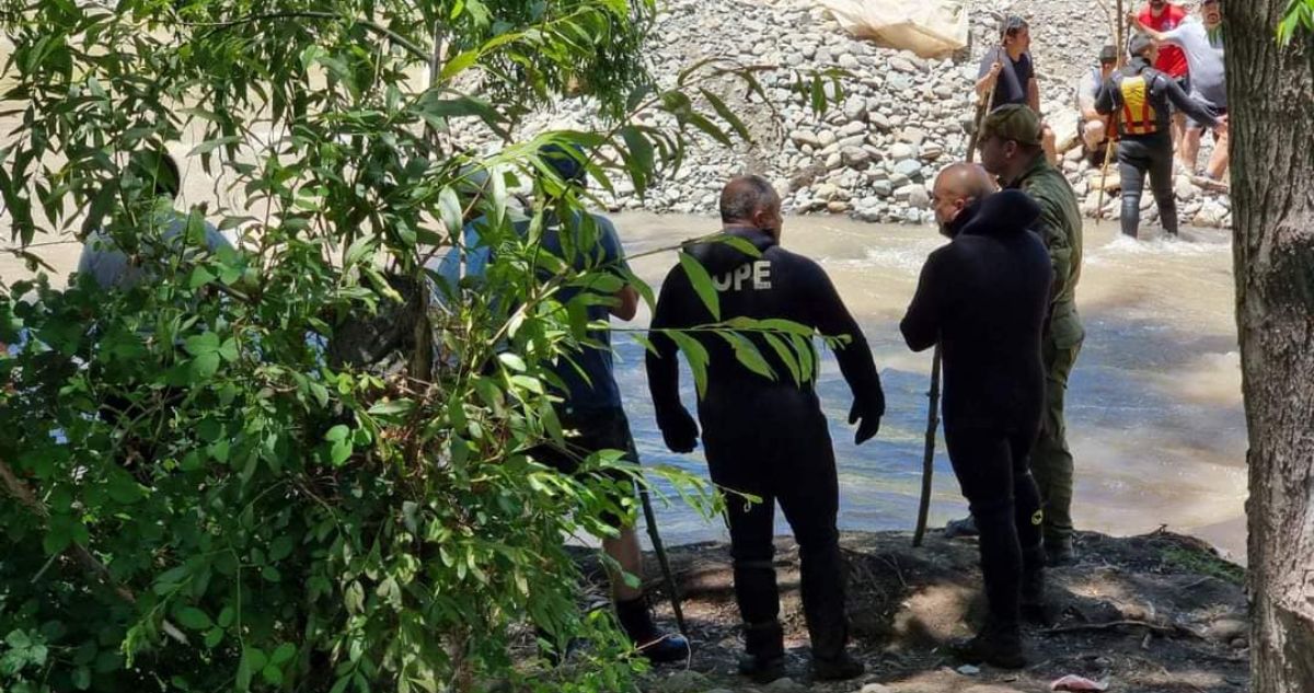 Encuentran muerto a niño de 13 años que fue arrastrado por estero en Rauco
