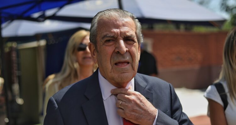 EXPRESIDENTE FREI POR PLEBISCITO
