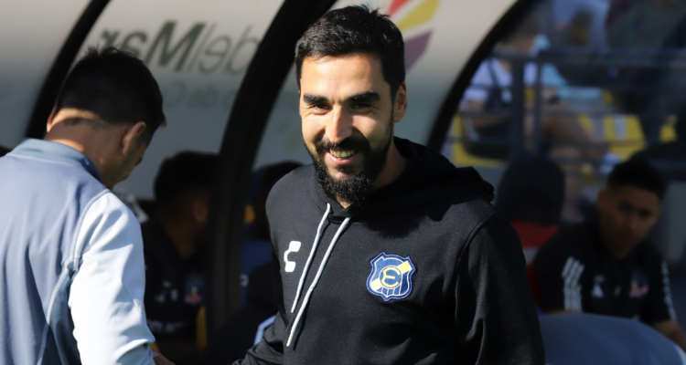 Francisco Meneghini y Everton extendieron el vínculo del DT para la próxima temporada.