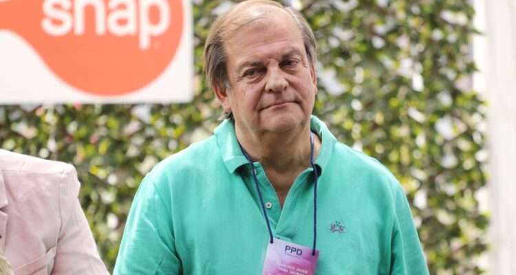 Oposición critica designación de Francisco Vidal en TVN: “Premio por haber sido vocero del En Contra”