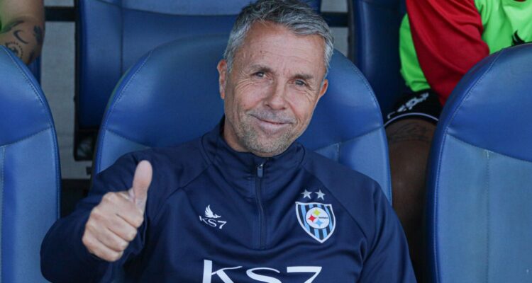 Gustavo Álvarez celebró título de Huachipato en el CAP