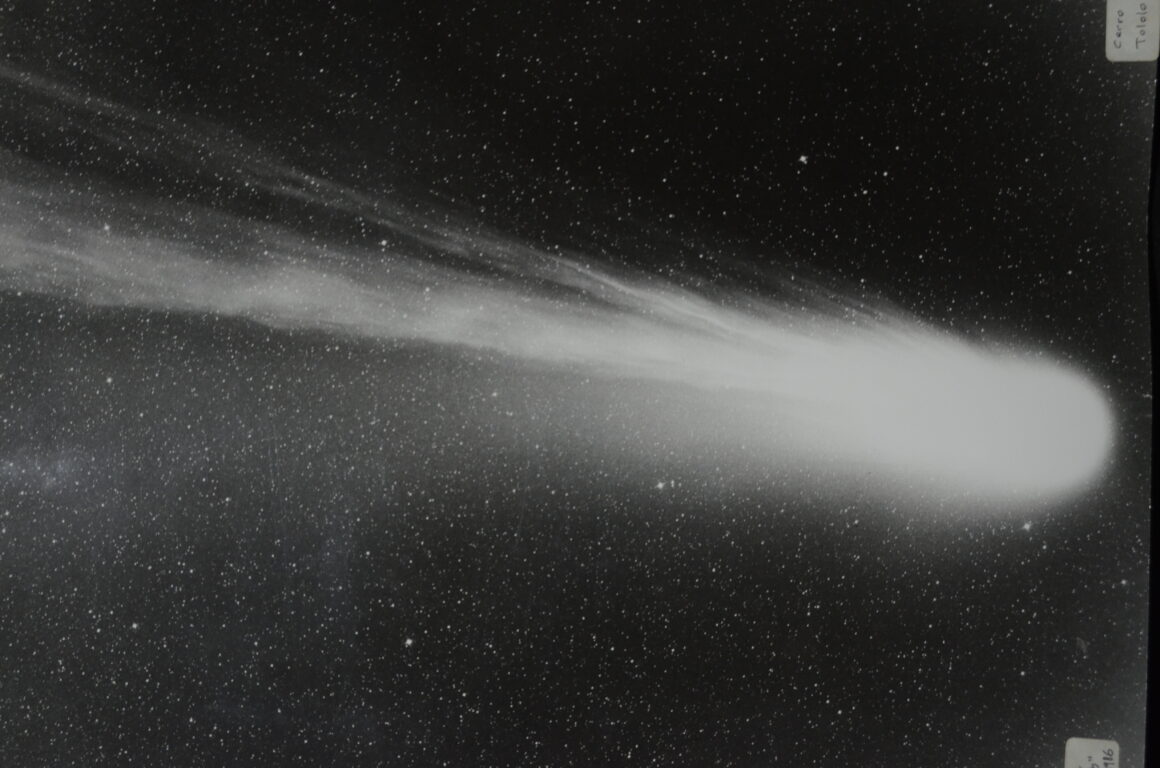 Astrofotógrafo chileno revela foto inédita del Cometa Halley tomada desde el Cerro Tololo en 1986