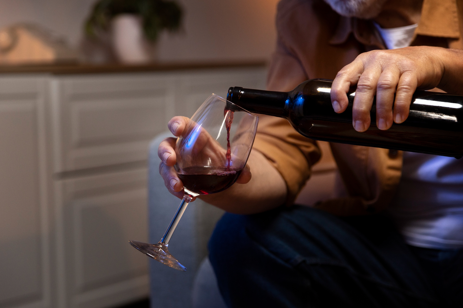 ¿Ayuda el alcohol a dormir mejor?
