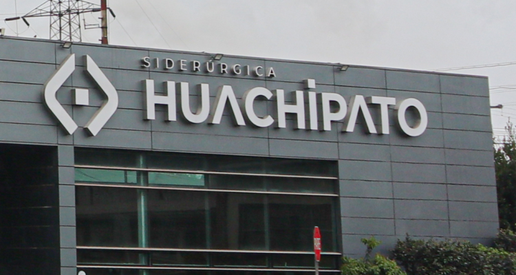 Fachada empresa Huachipato de Talcahuano, Chile.