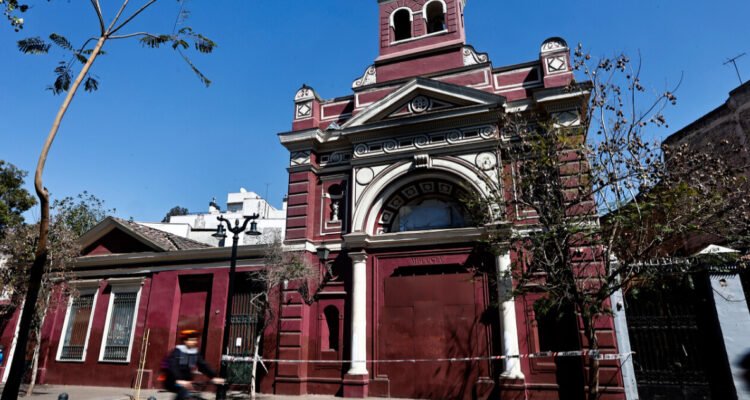 Lastarria de Pie: Iglesia de la Veracruz abre sus puertas con ciclo gratuito de conciertos