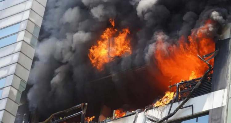 incendio en un edificio