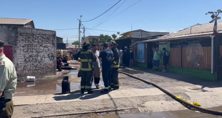 Una abuela y sus dos pequeños nietos mueren tras incendio en Lo Espejo