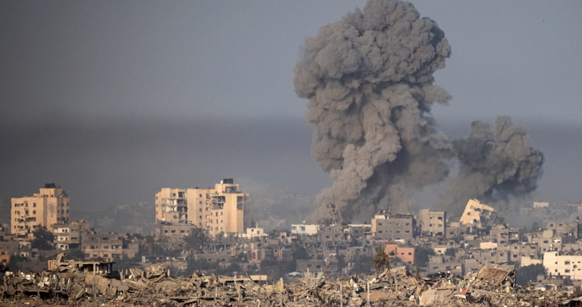 Reinician los combates entre Israel y Hamas tras acusaciones mutuas de violar la tregua