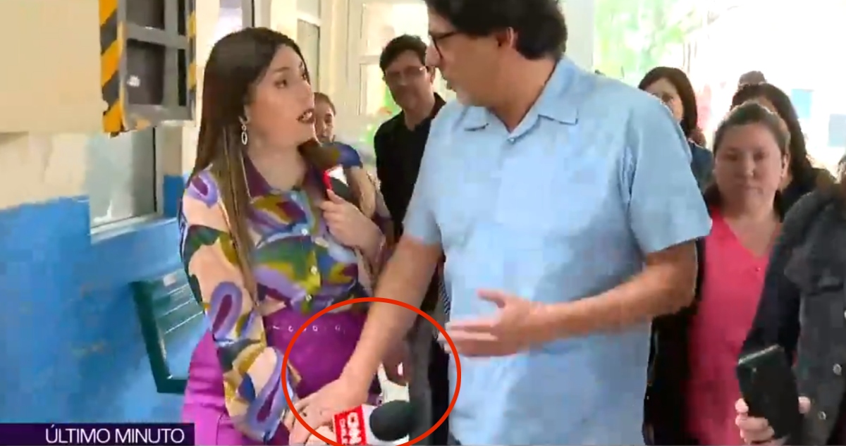 Jadue baja micrófono a periodista de CNN