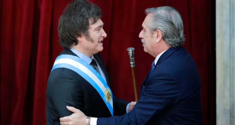 Javier Milei asumió oficialmente como el nuevo presidente de Argentina
