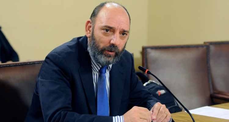 jefe de asentamientos precarios