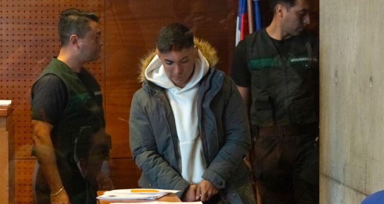 El futbolista Jordhy Thompson, procesado por femicidio frustrado contra su expareja.