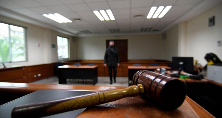 Condenan a 7 años de cárcel a hombre que abusó de reiteradamente de niña en Punta Arenas