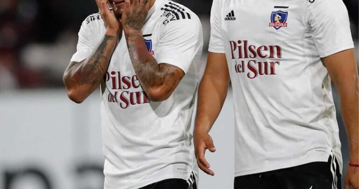 Investigan a 22 jugadores de Colo Colo por presunta irregularidad para obtener licencias de conducir
