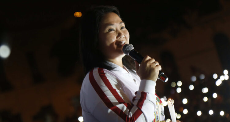 Mal día para los Fujimori: Justicia de Perú ordena inicio de juicio contra Keiko por lavado de activos