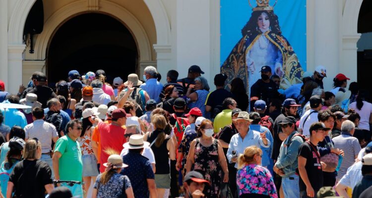 Alistan detalles en Valparaíso en la previa de peregrinación a Lo Vásquez en feriado religioso