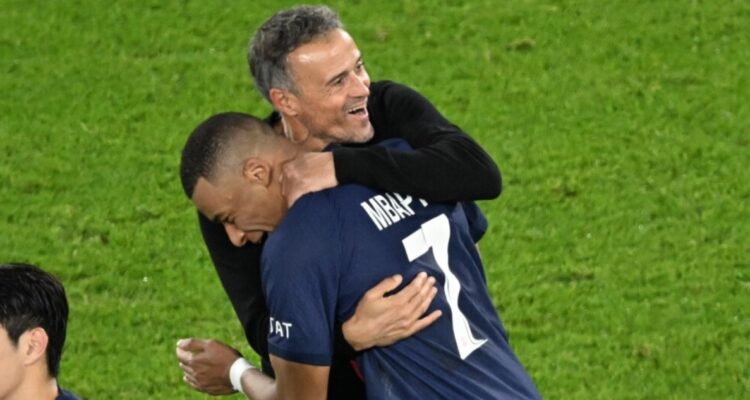 Luis Enrique y Kylian Mbappé